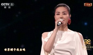 歌手黑妮曝王菲父母哥哥均已离世！称她现存亲人唯有两个女儿